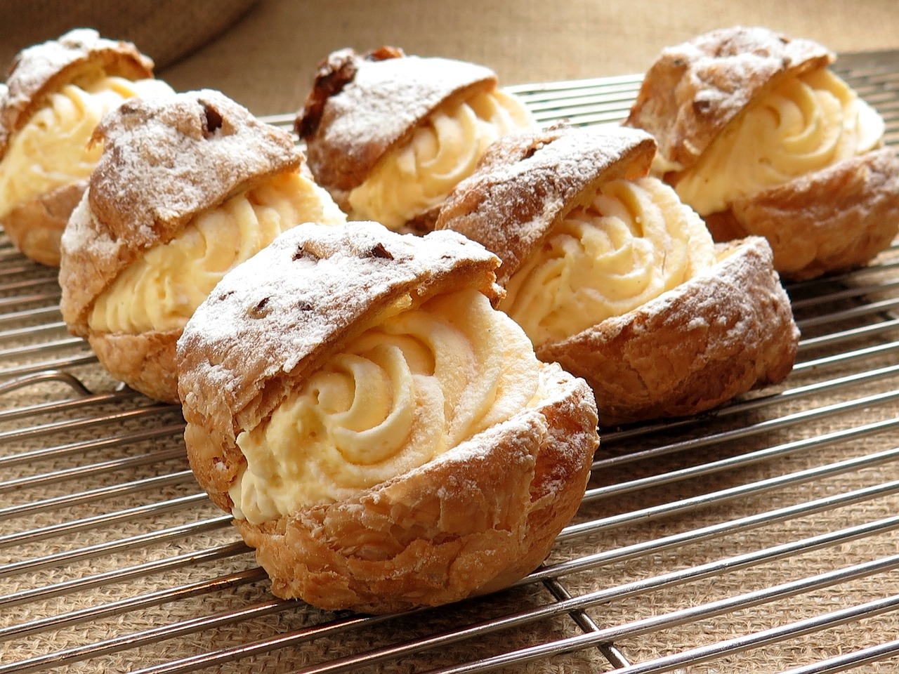 creampuff